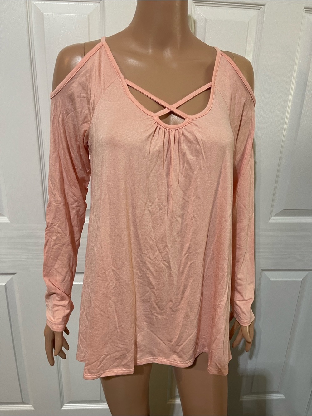 Women's Cold-Shoulder Crisscross Long-Sleeve Top in Blush Pink